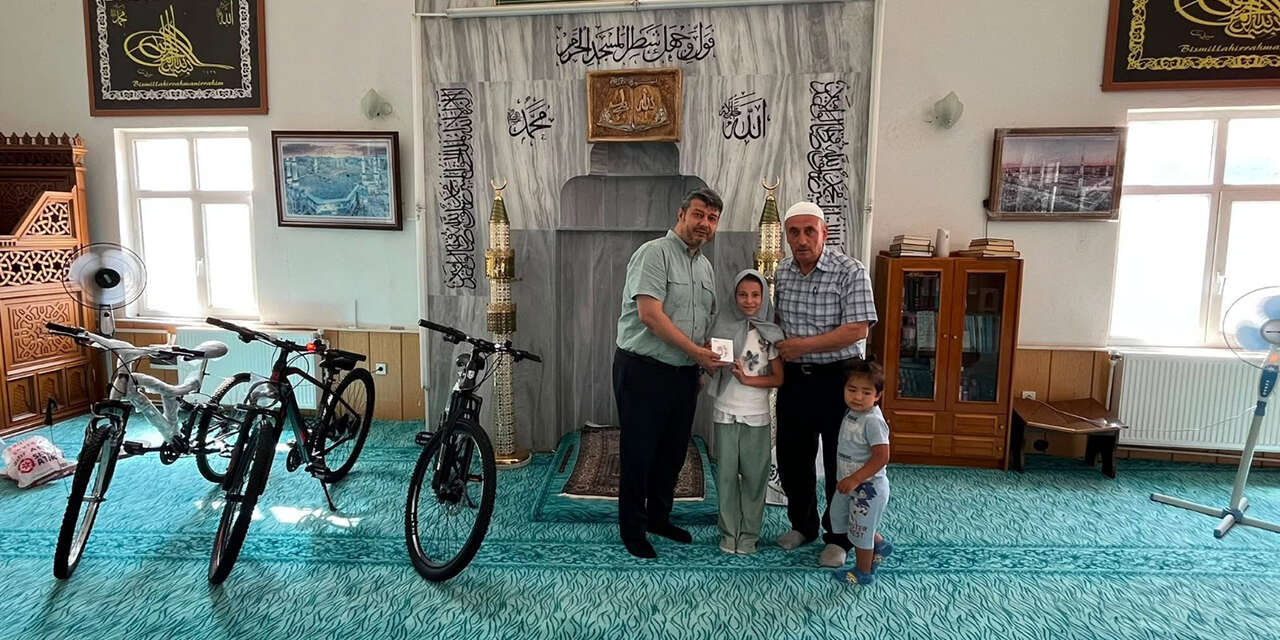 konurda-yaz-kuran-kurslari-coskuyla-tamamlandi-2