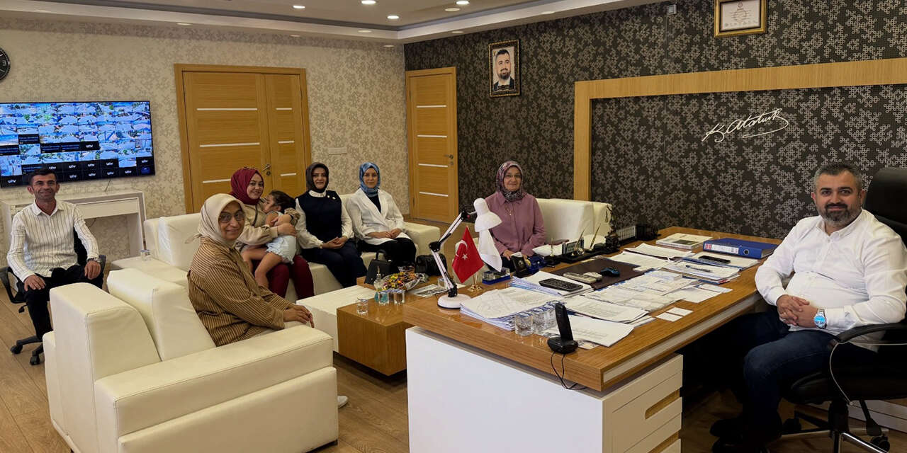 hacilar-belediye-baskani-osman-erdogana-muhtarlardan-ziyaret-2
