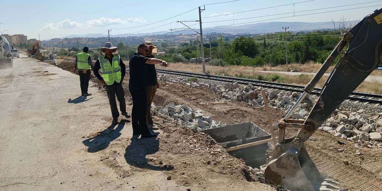 yahsihanda-demiryolu-hatti-icin-guvenlik-calismasi-baslatildi-4