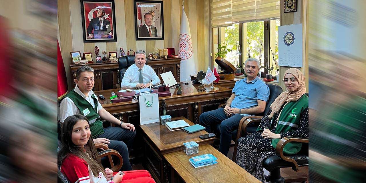 yesilay-kirikkale-subesinden-il-muduru-cemal-ergece-ziyaret-1