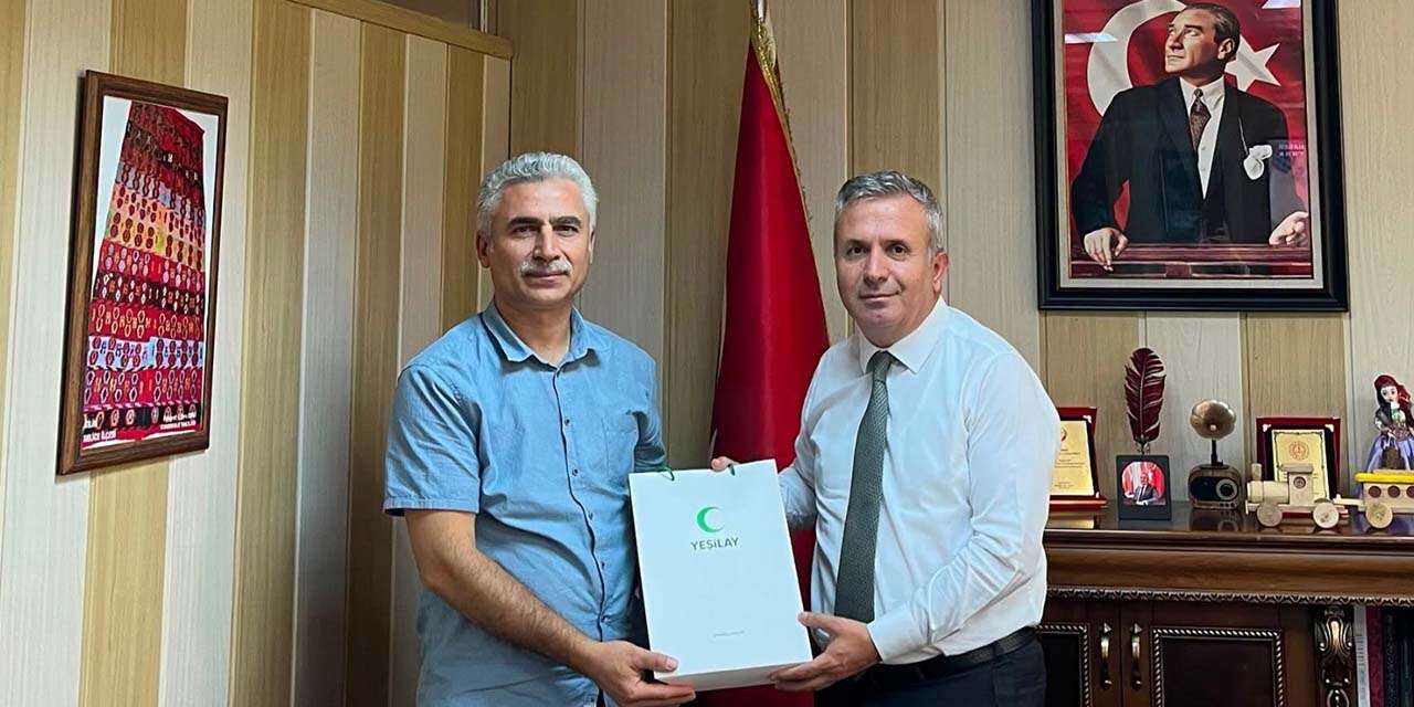 yesilay-kirikkale-subesinden-il-muduru-cemal-ergece-ziyaret-3