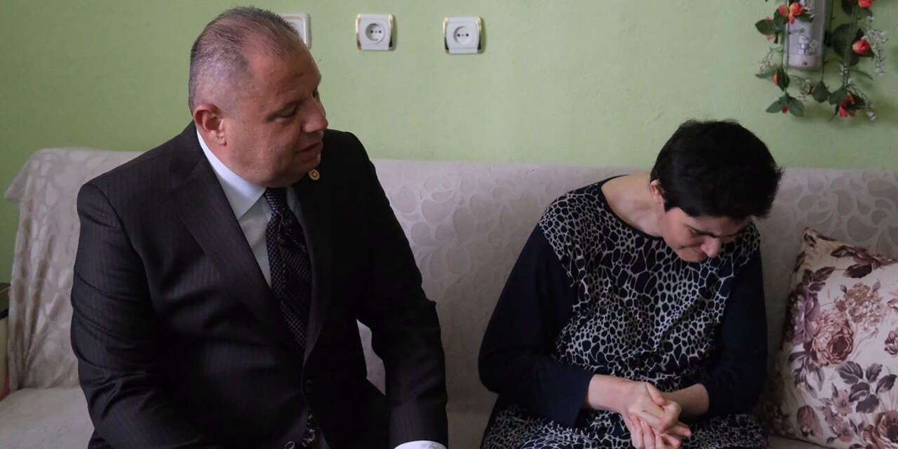 halil-ozturkten-seda-sariya-akulu-engelli-araci-destegi-3