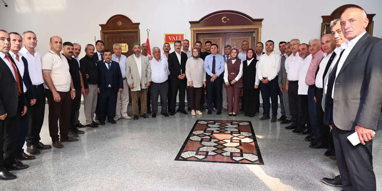 kirikkale-valisi-sariibrahim-muhtarlarla-bir-araya-geldi-1