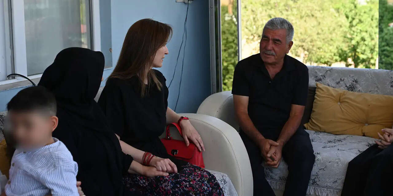 kirikkalede-30-agustos-oncesi-sehit-ailesine-anlamli-ziyaret-2