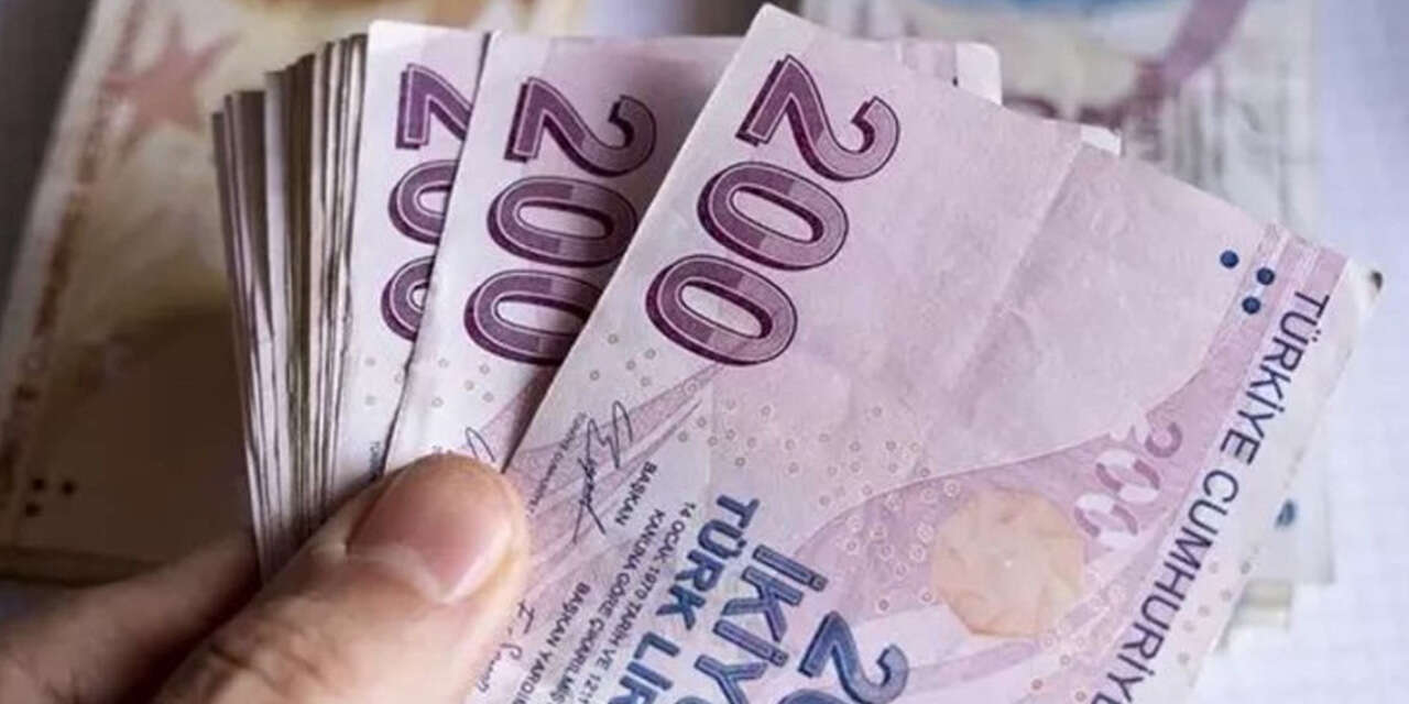 emekli-ve-memur-maas-zammi-icin-yeni-tahmin-ocak-2027de-rakamlar-ne-olacak-2