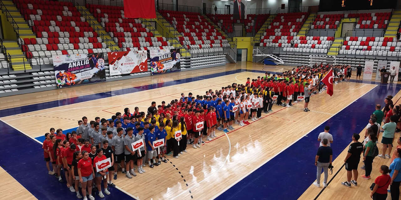 analig-hentbol-turkiye-sampiyonasi-kirikkalede-basladi-19-ilden-384-sporcu-mucadele-ediyor