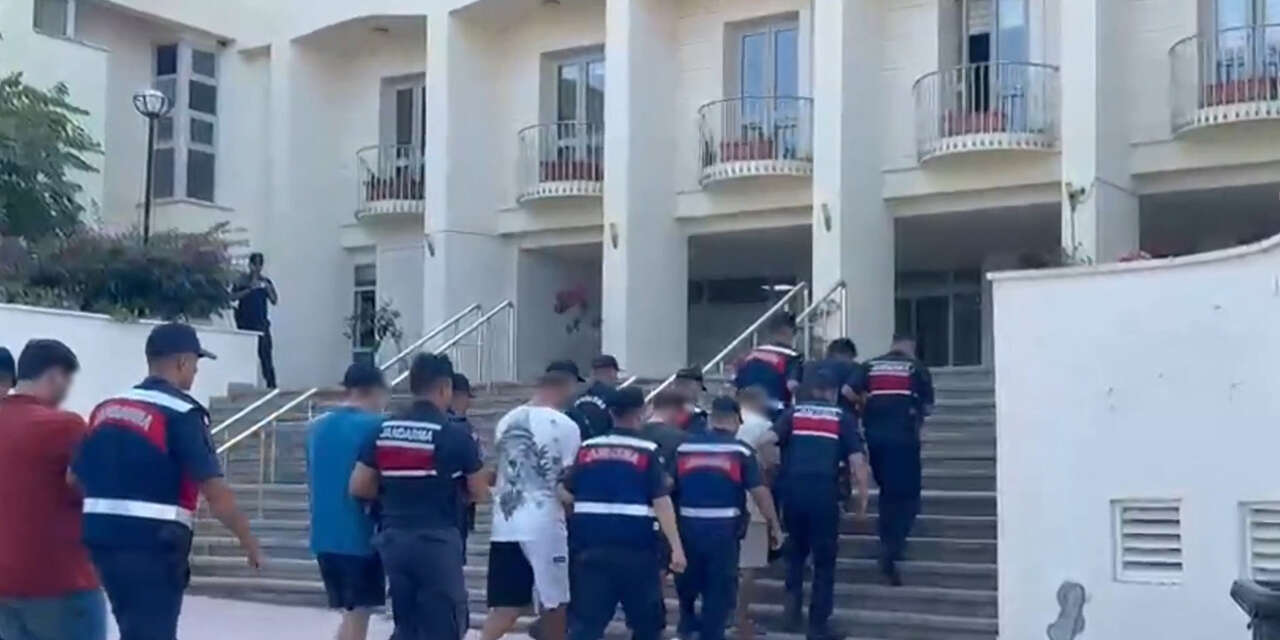 kirikkalenin-de-aralarinda-bulundugu-23-ilde-gocmen-kacakciligi-operasyonu-48-organizator-yakalandi-1