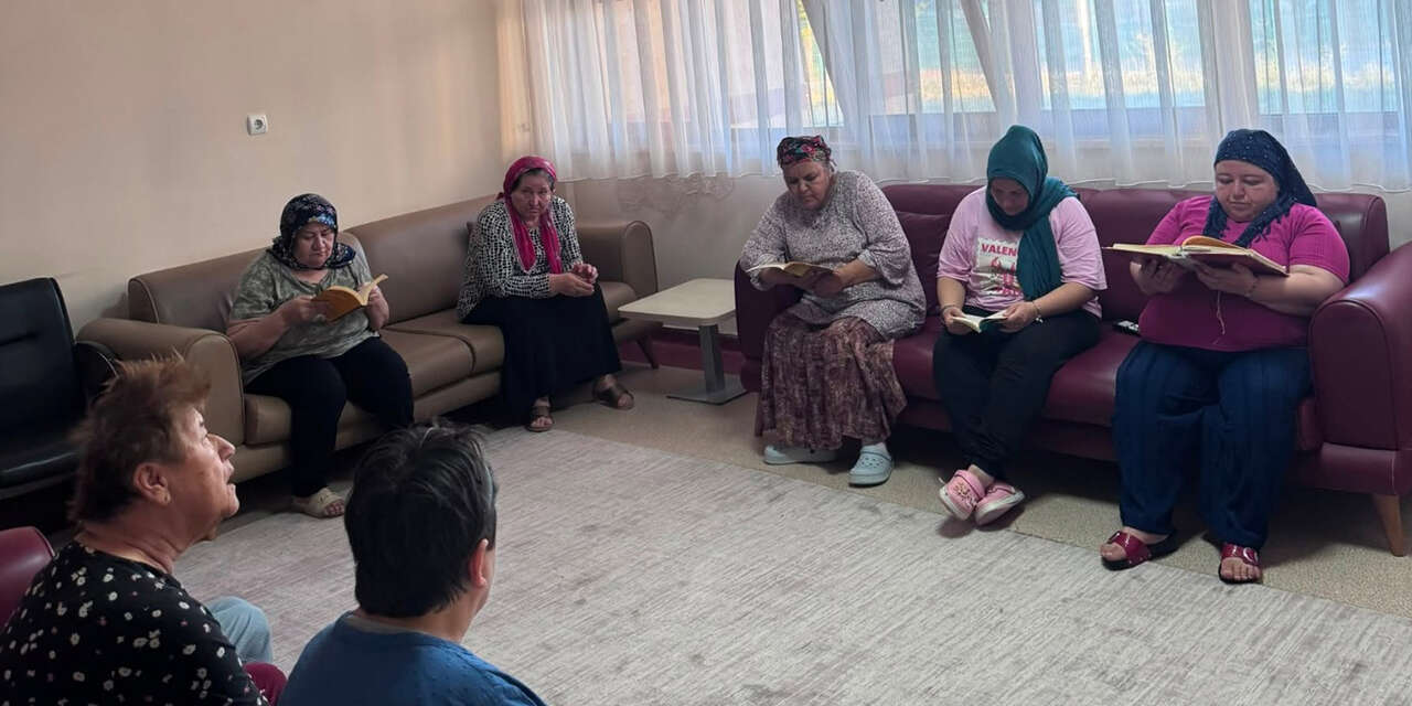 kirikkalede-ozel-gereksinimli-bireylerle-mevlid-kandili-programi-duzenlendi-2