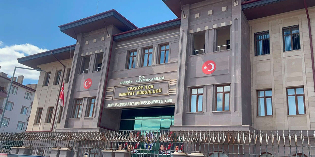 sazan-sarmali-yontemiyle-dolandirilmaktan-son-anda-kurtuldu-2