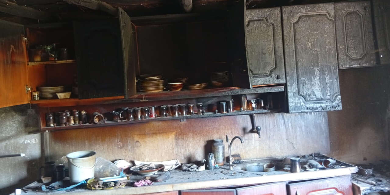 ulas-koyunde-evi-yanan-sozeri-ailesi-yardim-bekliyor-2