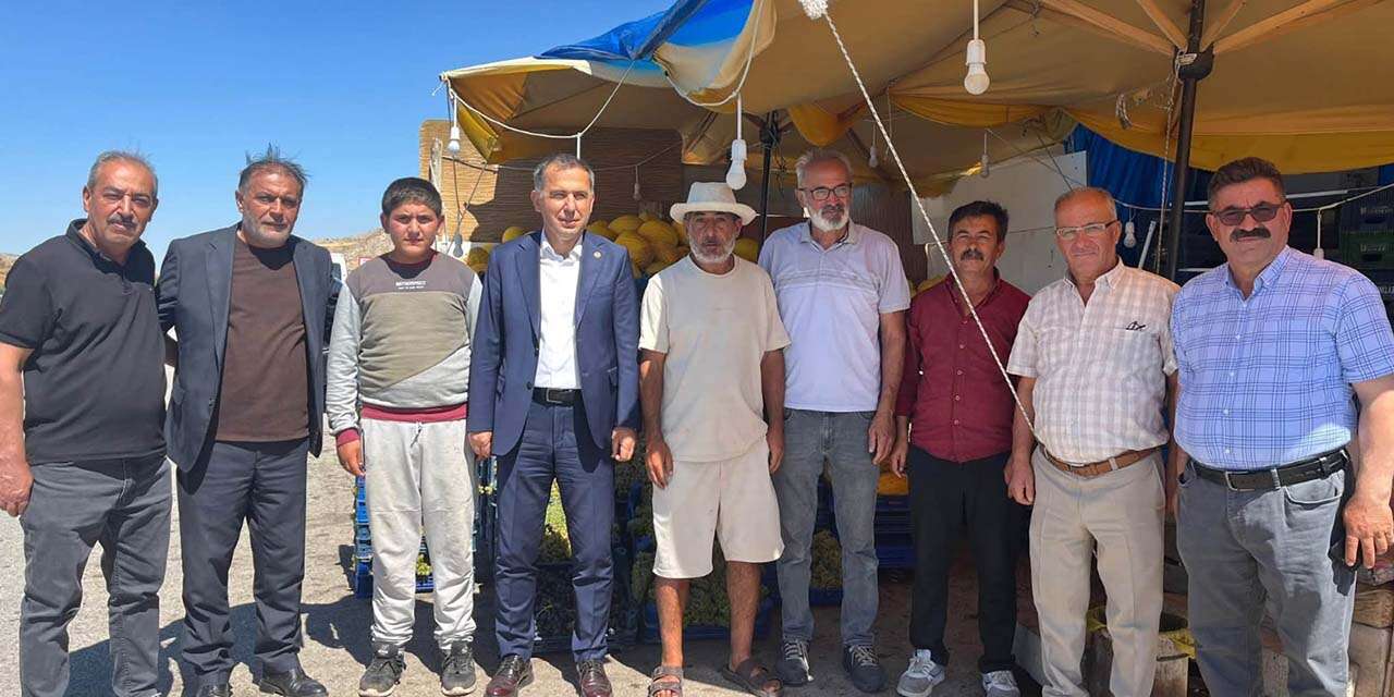 delicede-uzum-sezonu-bereketi-esnafi-ziyaret-ettiler-3