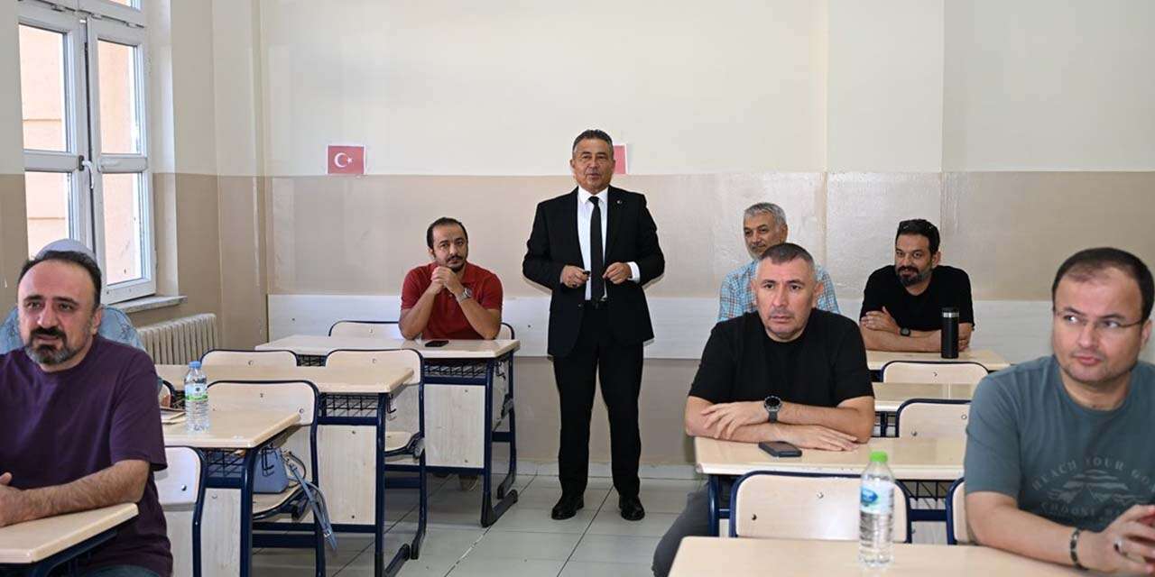 milli-egitim-muduru-guney-protokol-kurallari-sadece-torenlerden-ibaret-degil-3