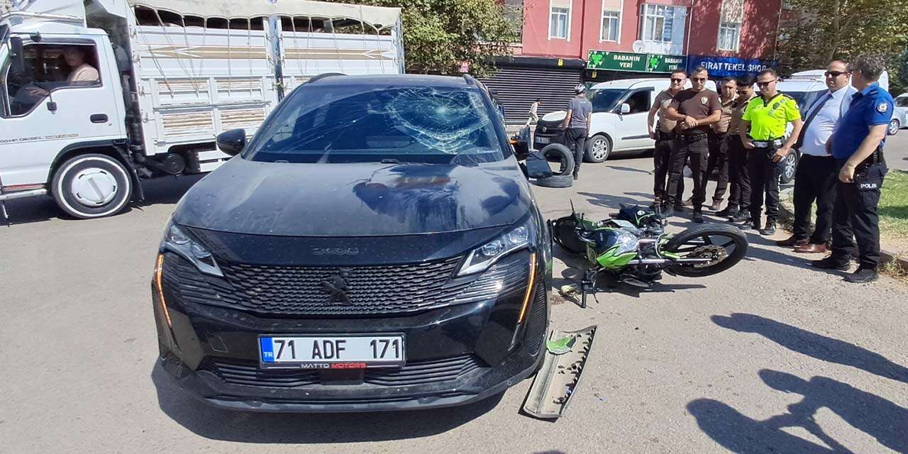 otomobil-ile-motosiklet-carpisti-1-agir-yarali-3