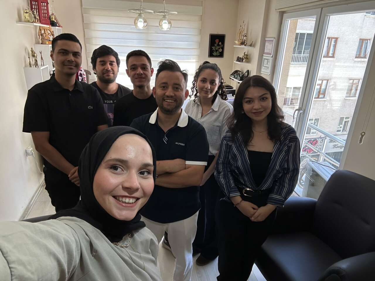 yahsi-medya-akademi-2026-yili-ogrencilerini-mezun-etti