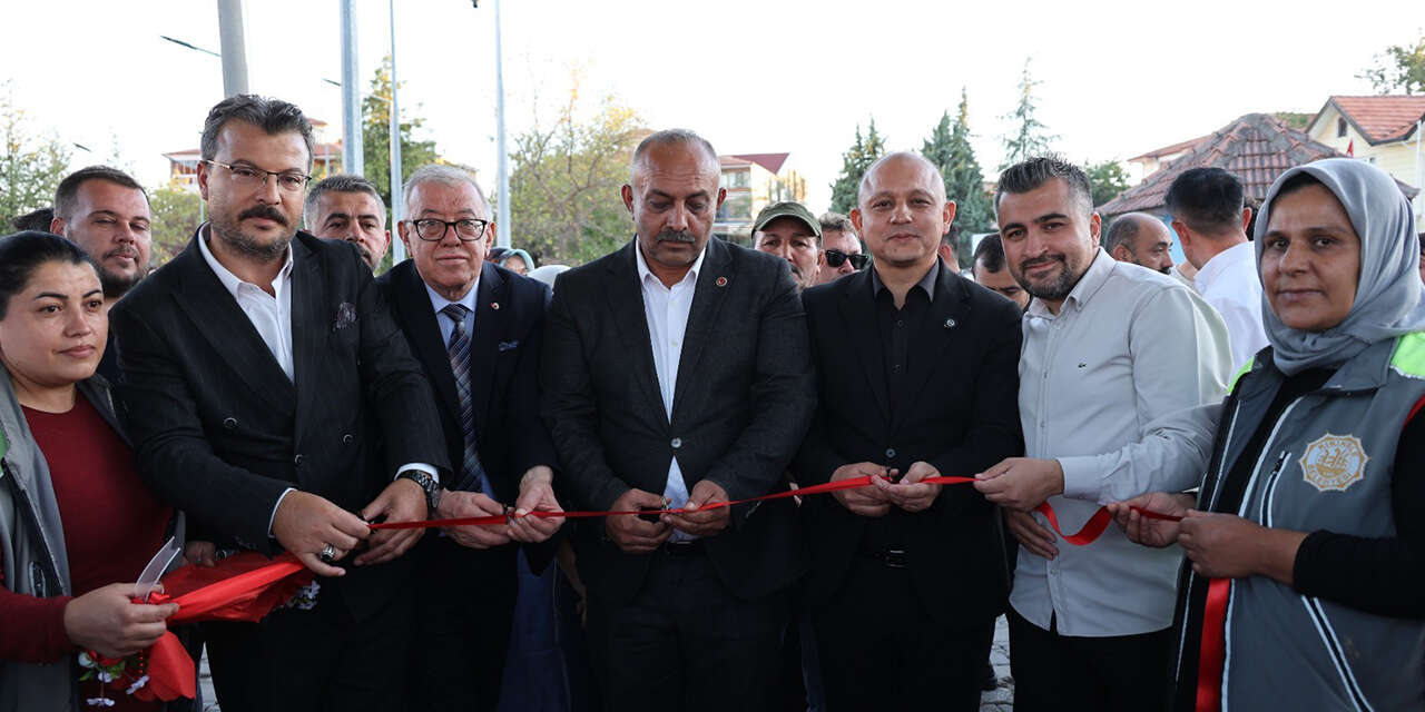 muhtarlik-parki-ve-sehit-er-ramazan-bekar-parki-hizmete-acildi-2