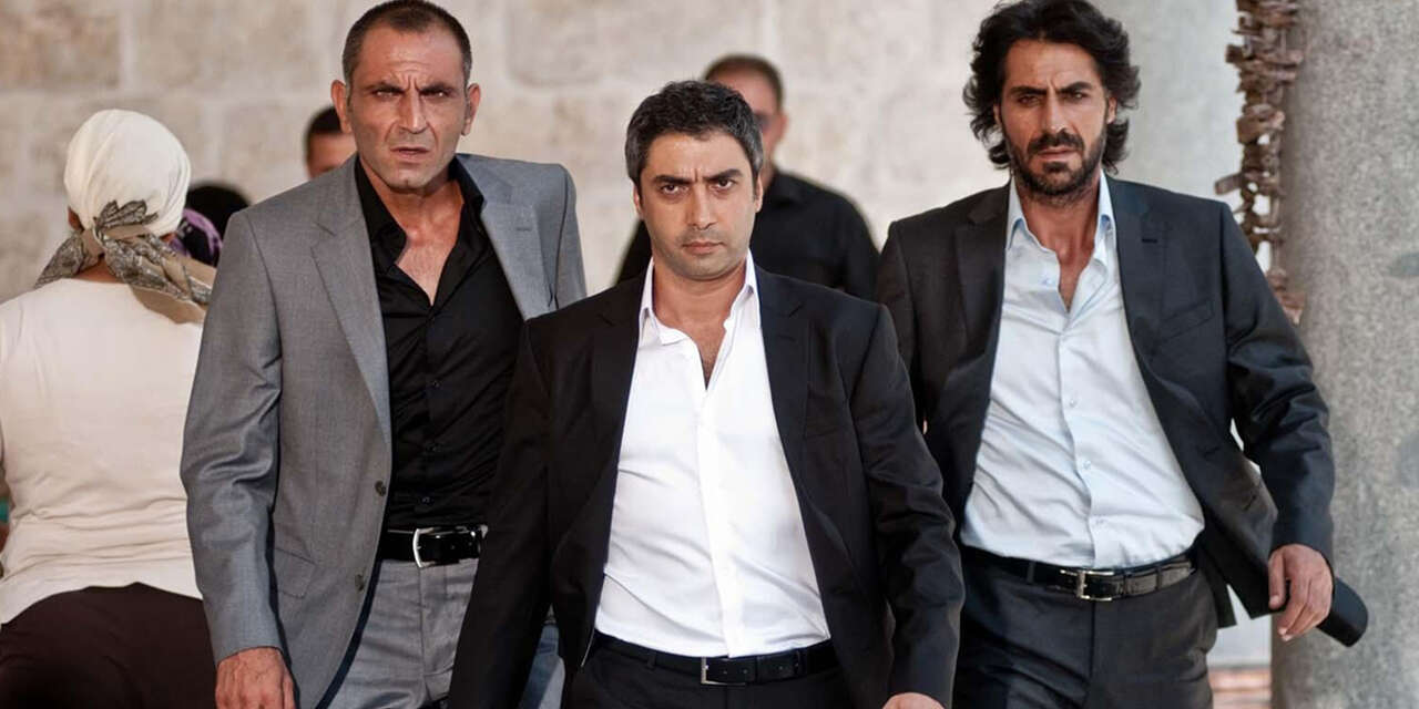 kurtlar-vadisinde-fg-plaka-olay-oldu-fg-ve-7061-ne-anlama-geliyor-1