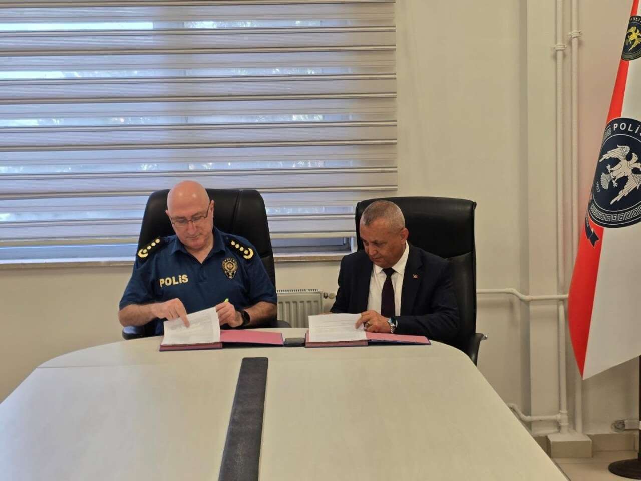 yeni-istihdam-hamlesi-polis-myo-ile-iup-sozlesmesi-imzalandi