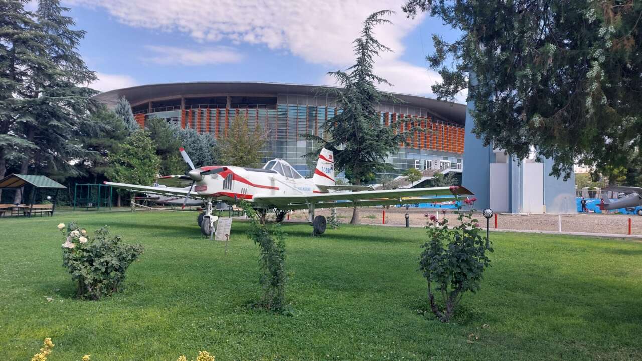 ankarada-havacilik-tutkunlarinin-yeni-rotasi-thk-muzesi-ziyaretci-cekiyor