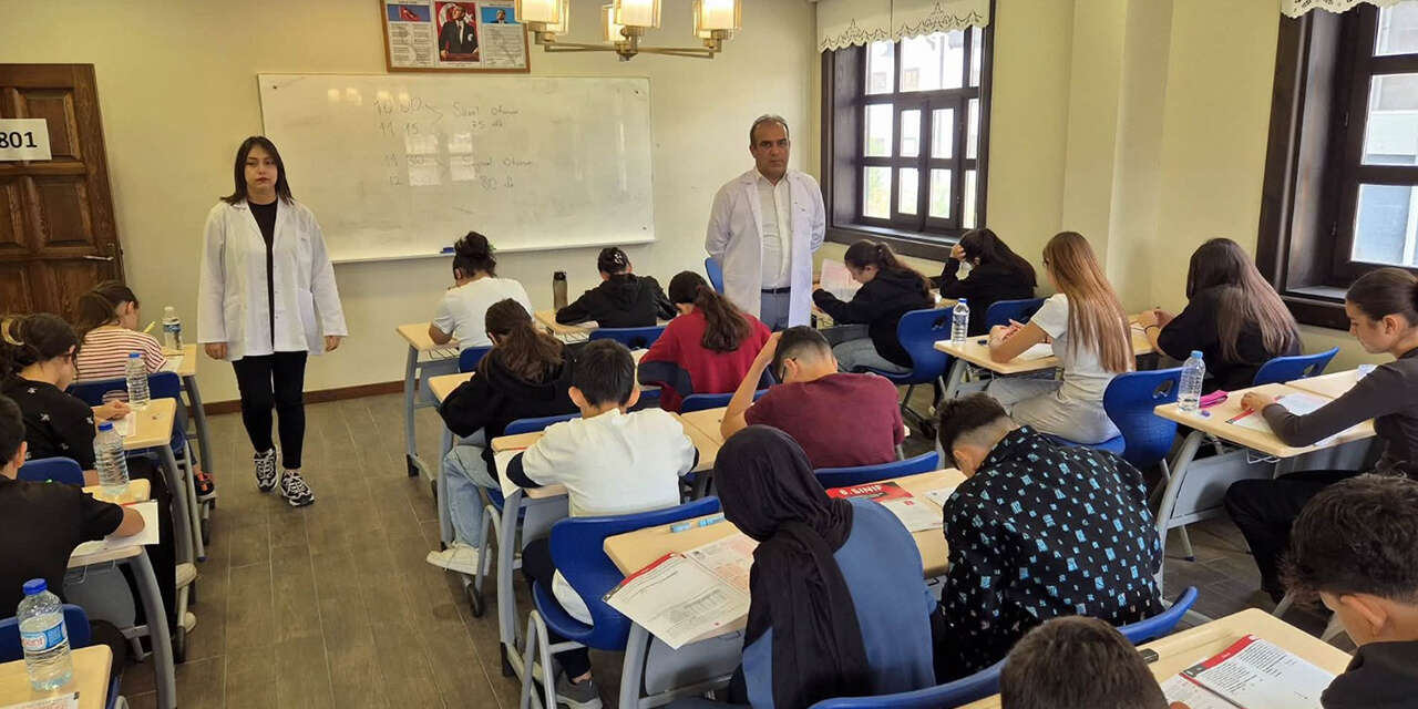 ogrenciler-bu-sinav-icin-ter-doktu-kazananlar-ucretsiz-yararlanacak-2