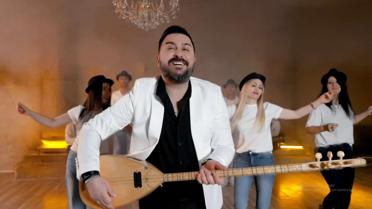 karakecilide-sahne-ertan-ersanin