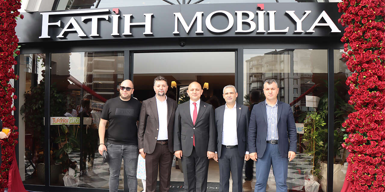 yarim-asirlik-mobilya-markasi-fatih-mobilya-showroom-magazasi-acildi