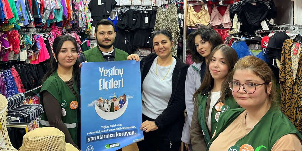 yesilay-kirikkalede-kapi-kapi-geziyor-esnafa-bagimlilikla-mucadele-cagrisi