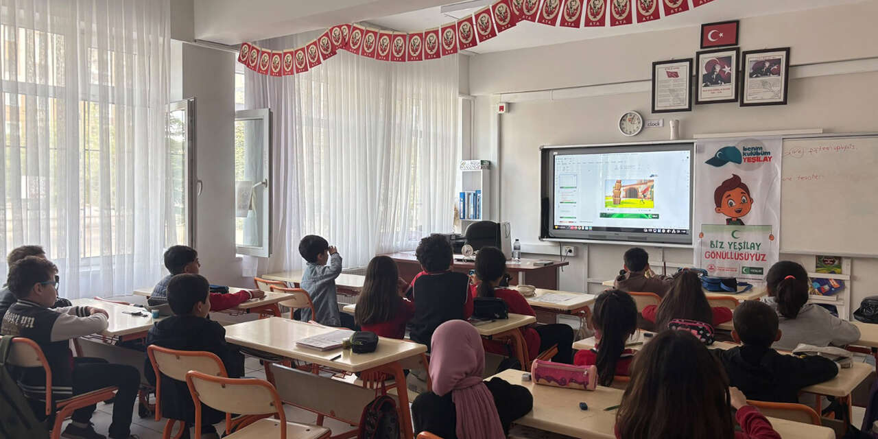 gelecegin-bilincli-nesilleri-yetisiyor-yesilaydan-ornek-etkinlik-3