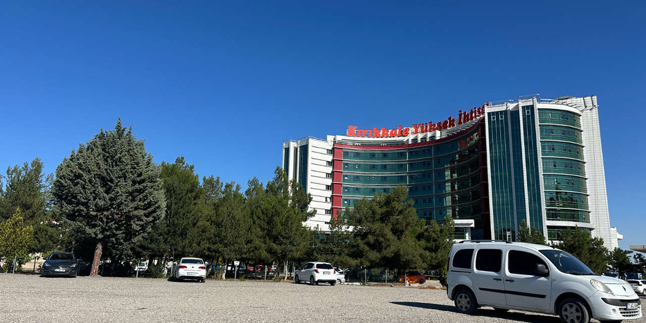 kirikkalede-mesai-sonrasi-hastane-hizmeti-iste-doktorlar-ve-saatle-2