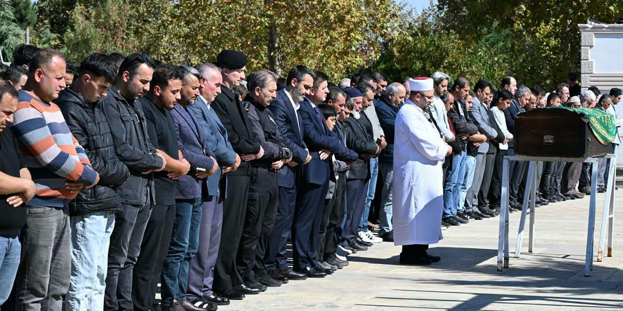 liseli-ali-arslana-aci-veda-dualarla-ugurlandi-2