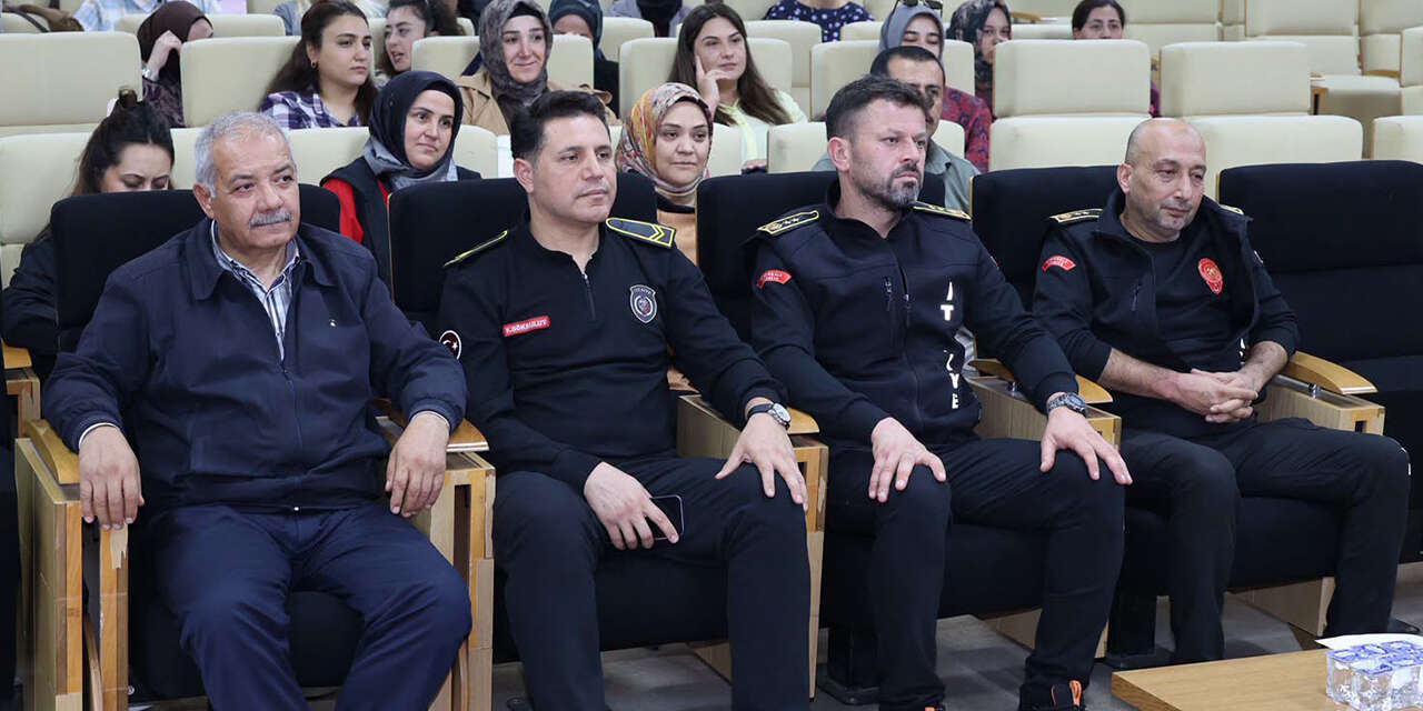 saglik-calisanlarina-yangin-ve-elektrikli-araclarda-kurtarma-egitimi-3