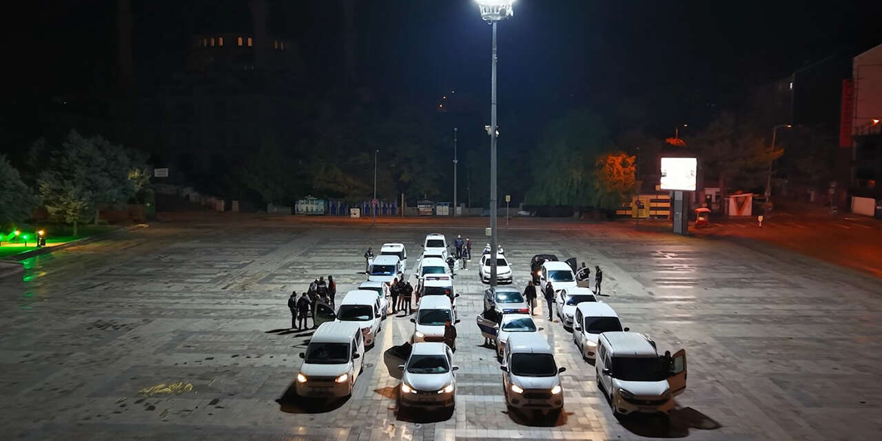 telefondaki-mesajlar-yuklu-para-trafigini-ortaya-cikardi-2