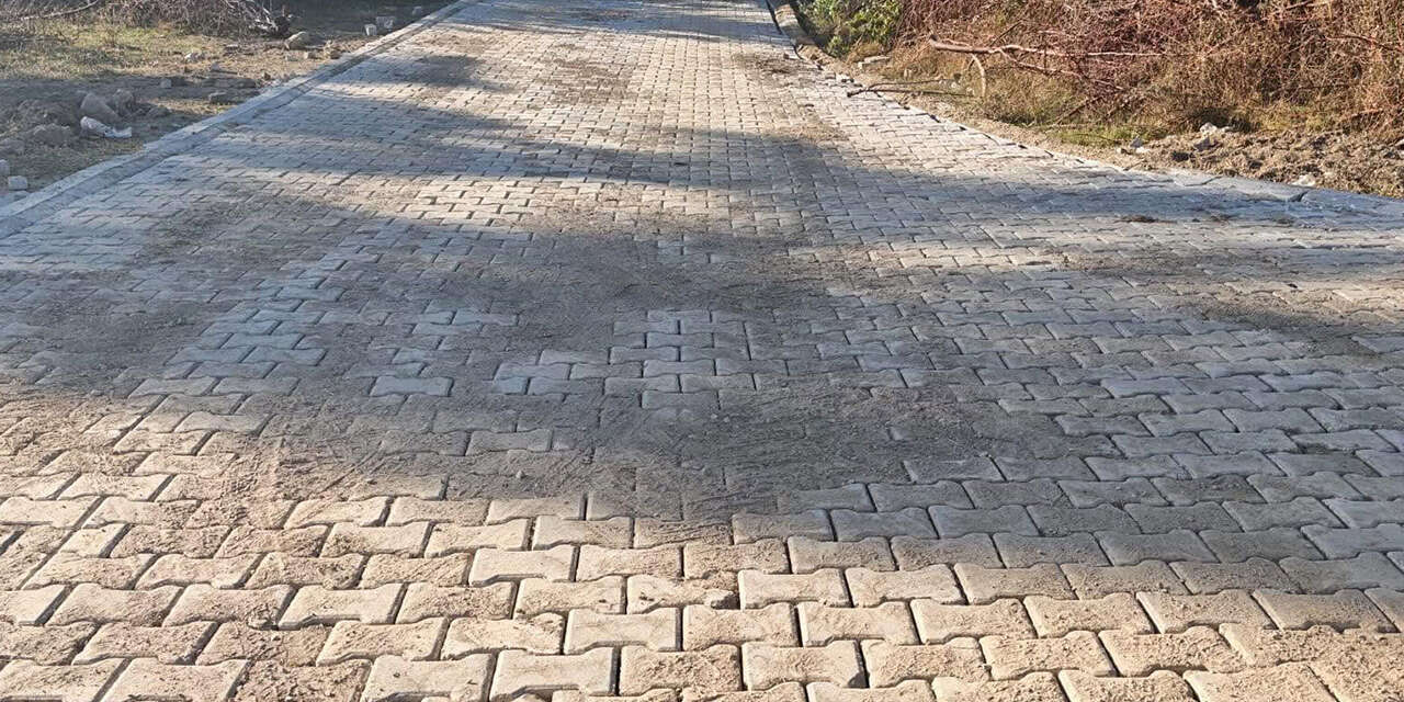bahsilida-4-koyde-kilit-parke-calismasi-tamamlandi-2