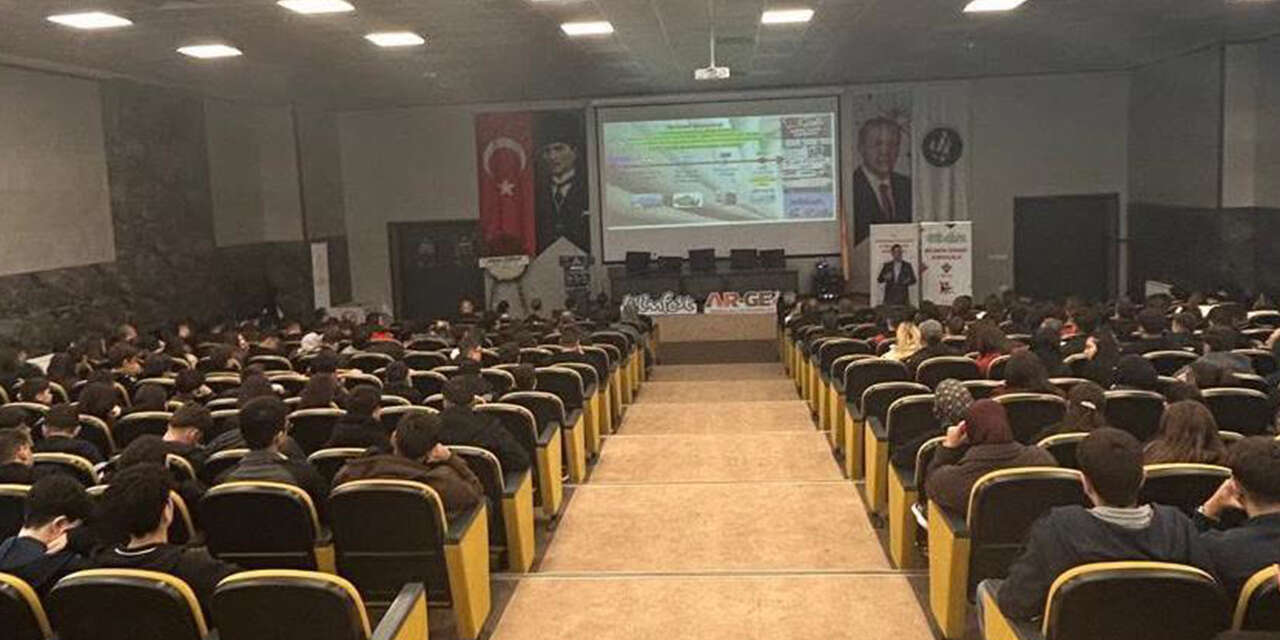 ogrenciler-savunma-sanayisini-dinledi-teknolojiyi-teknoparkta-kesfetti-2