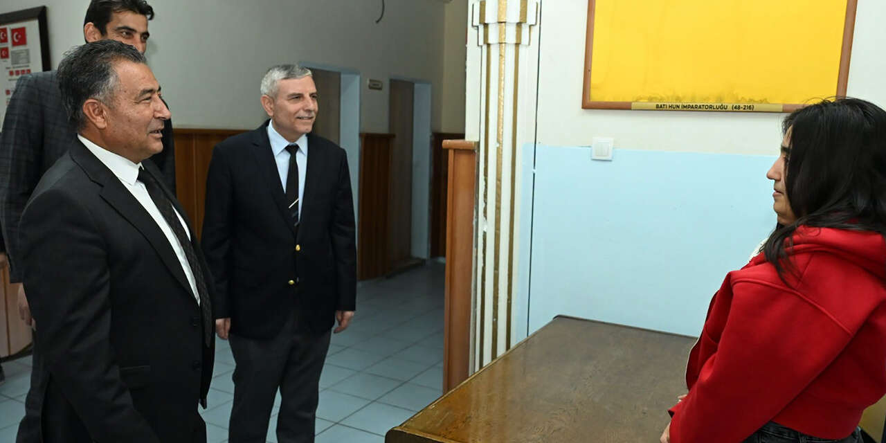okullarin-calismalari-yerince-inceleniyor-3