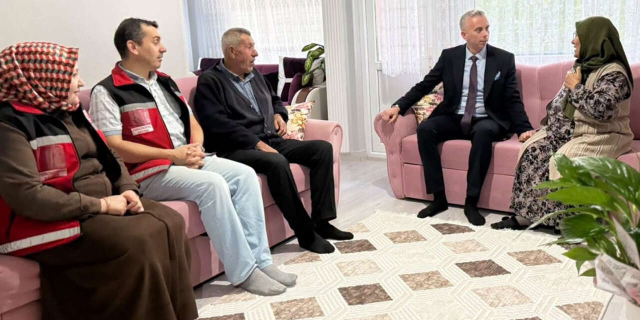 sehit-hakan-yorulmaz-ve-erdal-karagozun-ailelerine-ziyaret-2