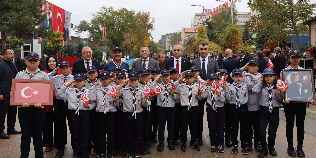 kirikkalede-29-ekim-coskusu-meydan-bayram-yerine-dondu-3